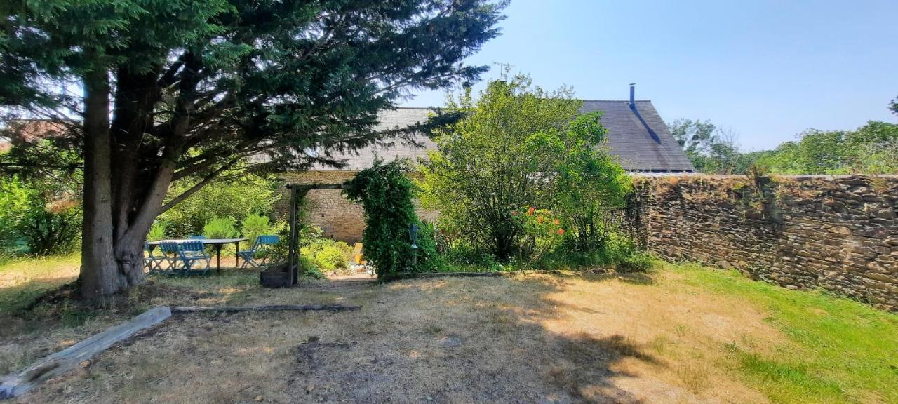 Chambres D'Hotes Domaine La Touche Pleine-Fougères Exterior foto
